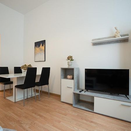 Apartment In The Central Area. 5 Minute'S Walk To The Danube. Vienna Luaran gambar
