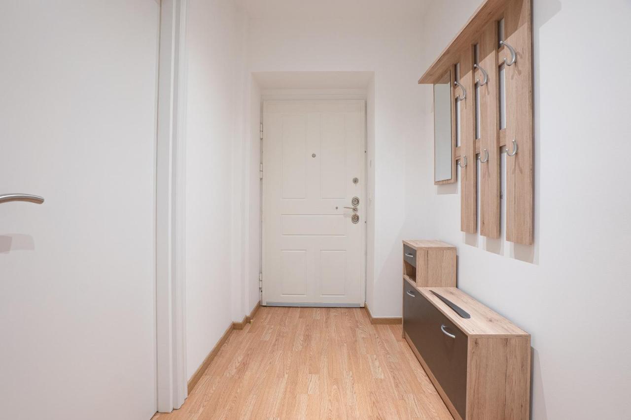 Apartment In The Central Area. 5 Minute'S Walk To The Danube. Vienna Luaran gambar
