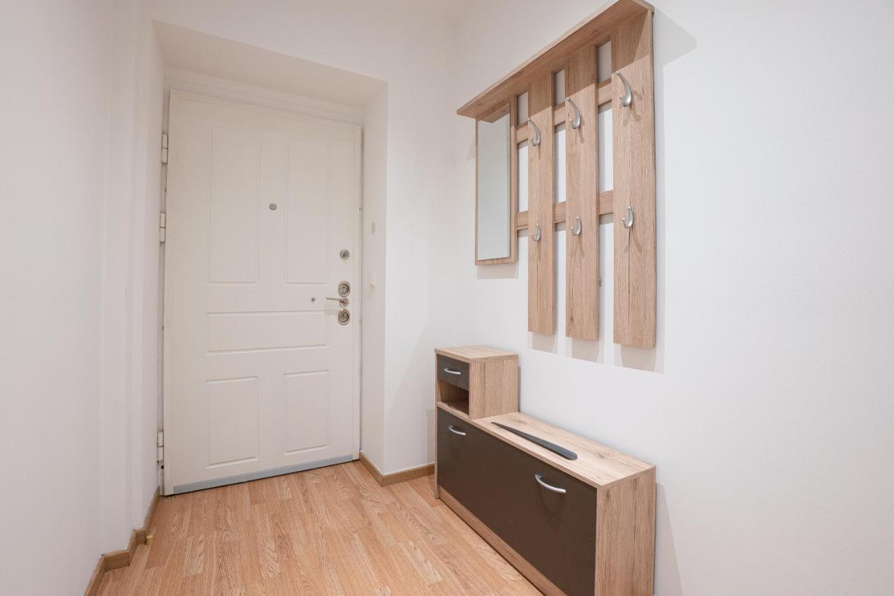 Apartment In The Central Area. 5 Minute'S Walk To The Danube. Vienna Luaran gambar