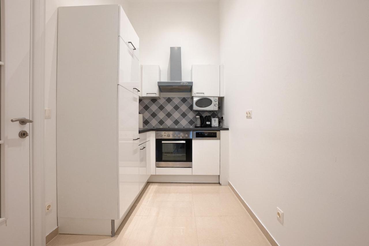 Apartment In The Central Area. 5 Minute'S Walk To The Danube. Vienna Luaran gambar